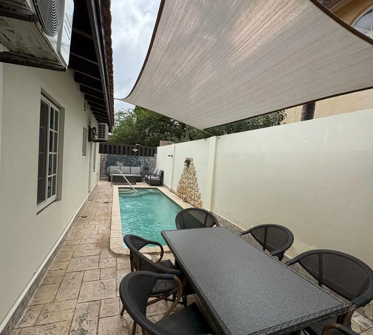 Bijou Villa Bloemond- 3Br-2Bth-Pool Studio Oranjestad